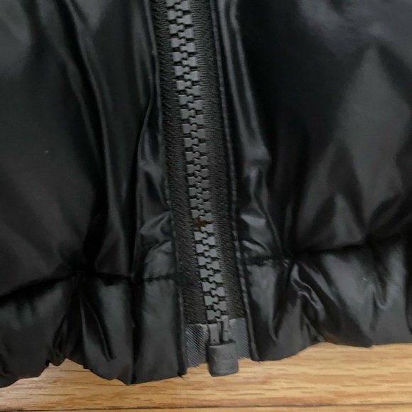 GAP Black Shiny puffer jacket - Picture 5 of 6